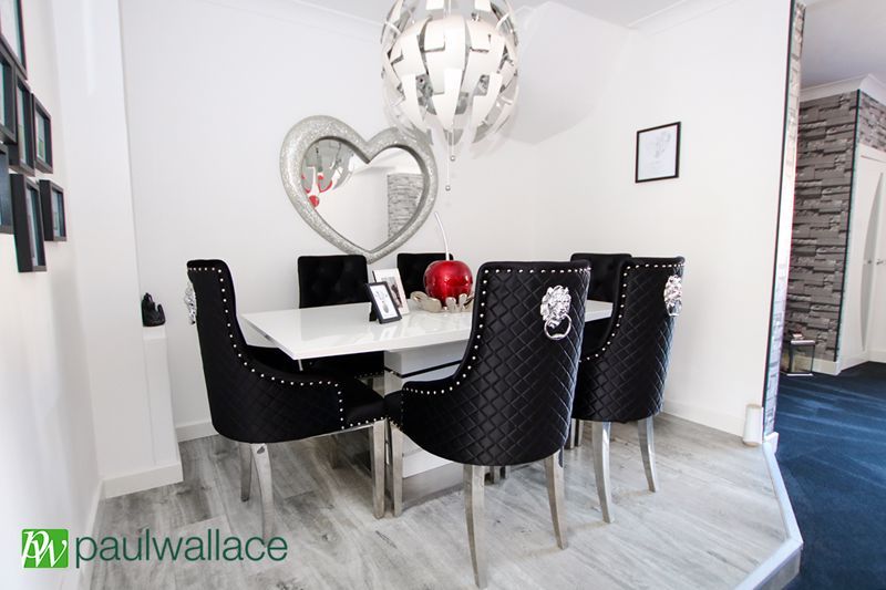 Property photo 3 of 19 Dining Area