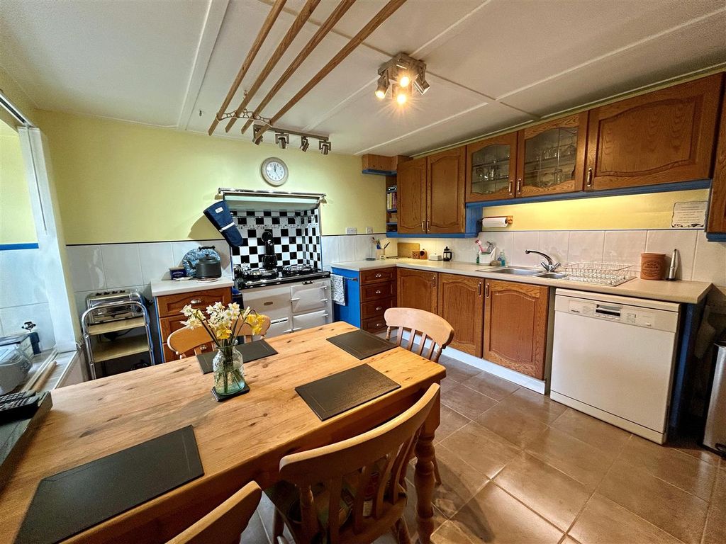 Property photo 3 of 26 New Lounge.Jpg