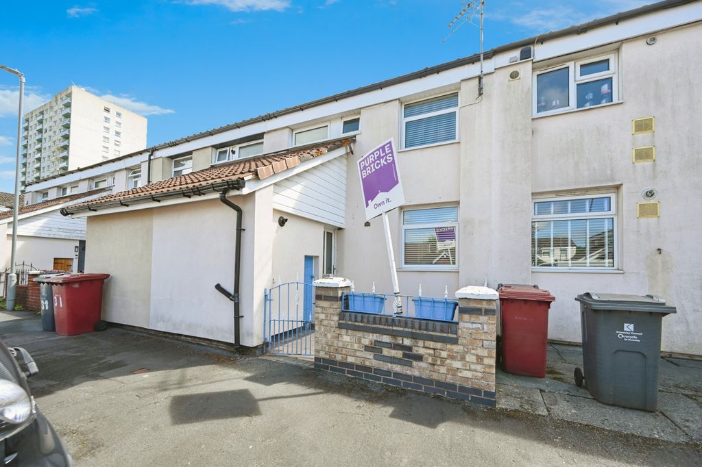 Property photo 1 of 16
