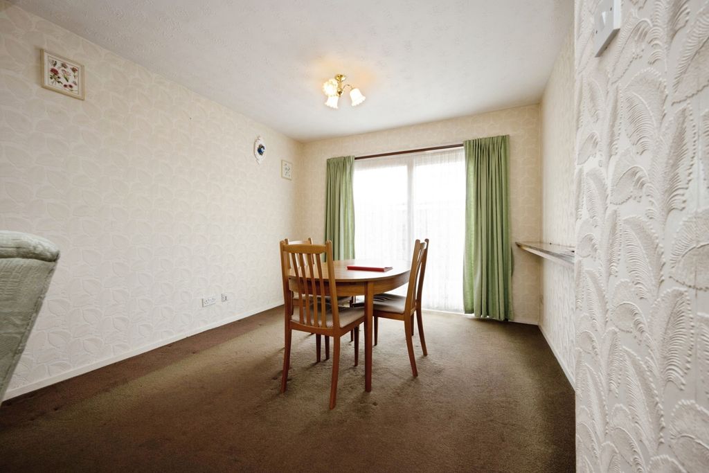 Property photo 3 of 21 Pbox-Img.Jpg