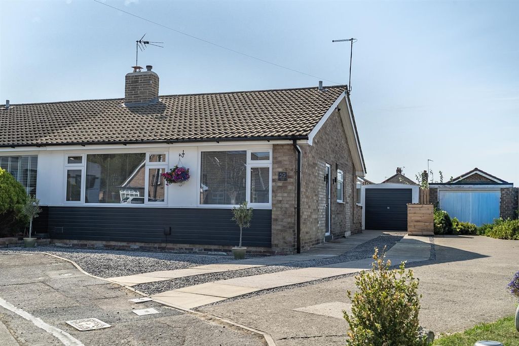 Property photo 1 of 19 External