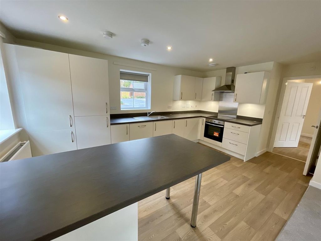 Property photo 3 of 17 Image000071.Jpeg