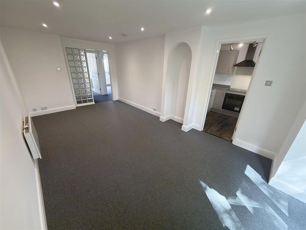 Property photo 1 of 17 Img_1034.Jpg