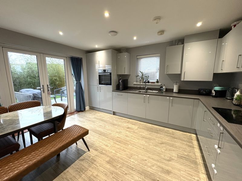 Property photo 3 of 11 Photo 7