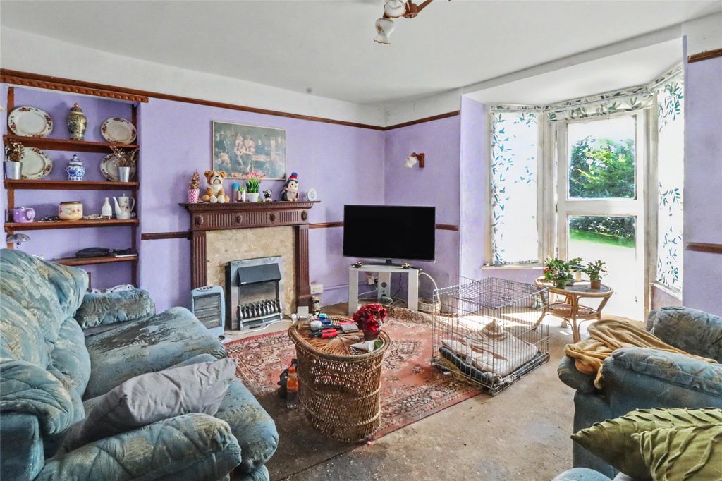 Property photo 3 of 27 3 - Picture No. 03