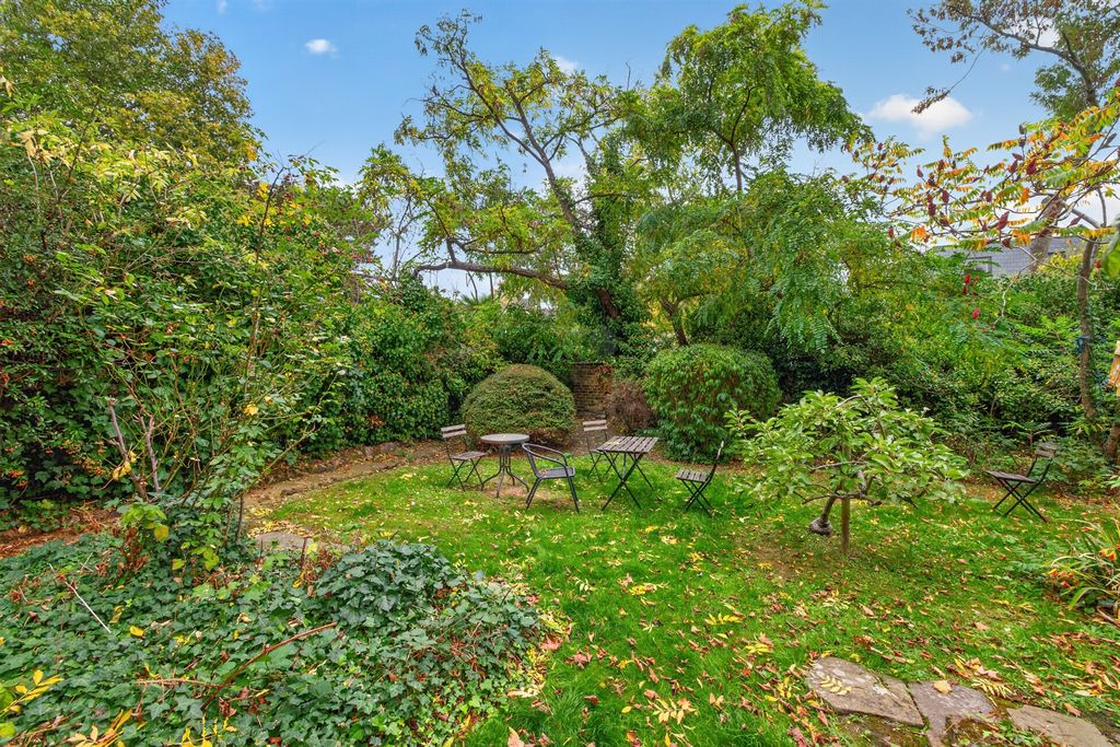 Property photo 3 of 19