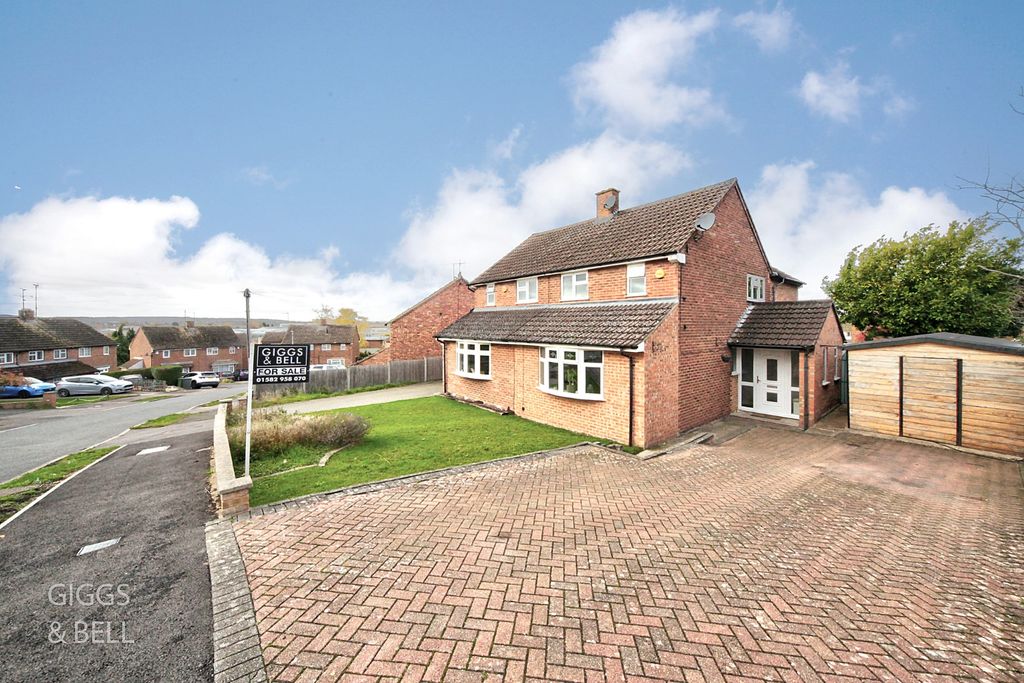 Property photo 1 of 18 4624290