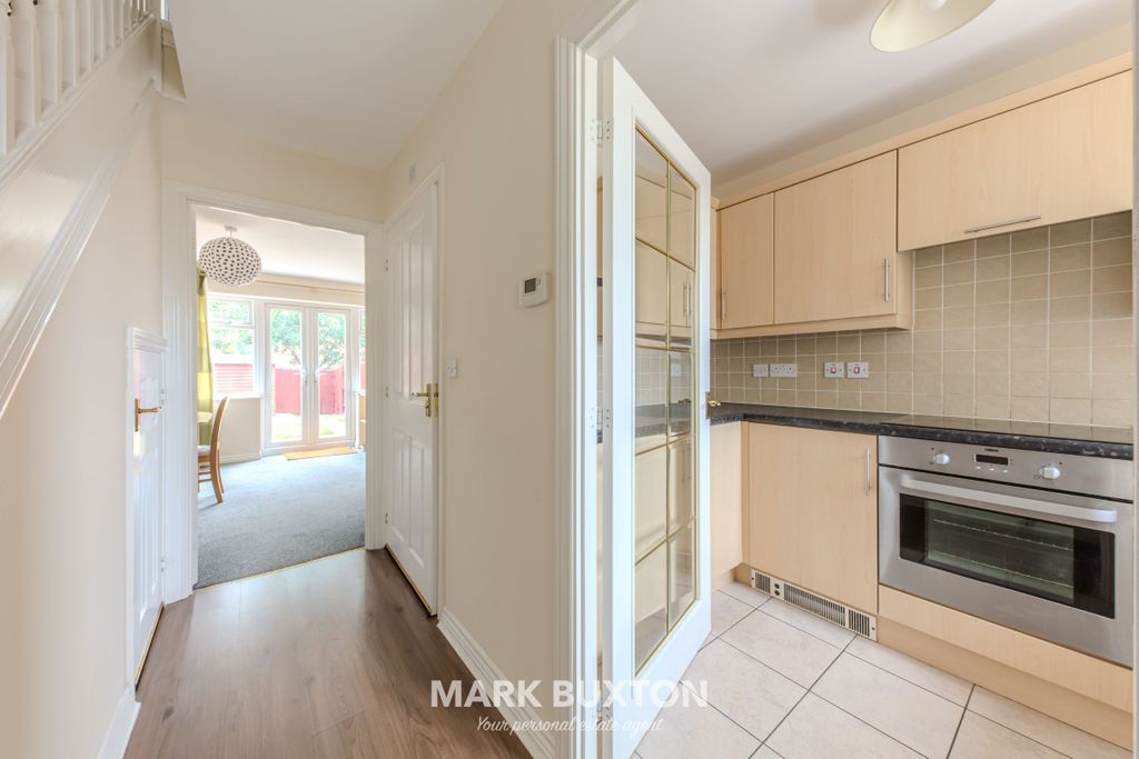 Property photo 2 of 24