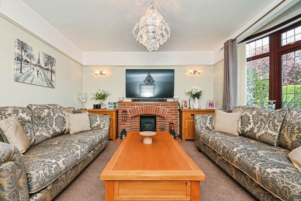 Property photo 2 of 15 Pbox-Img.Jpg