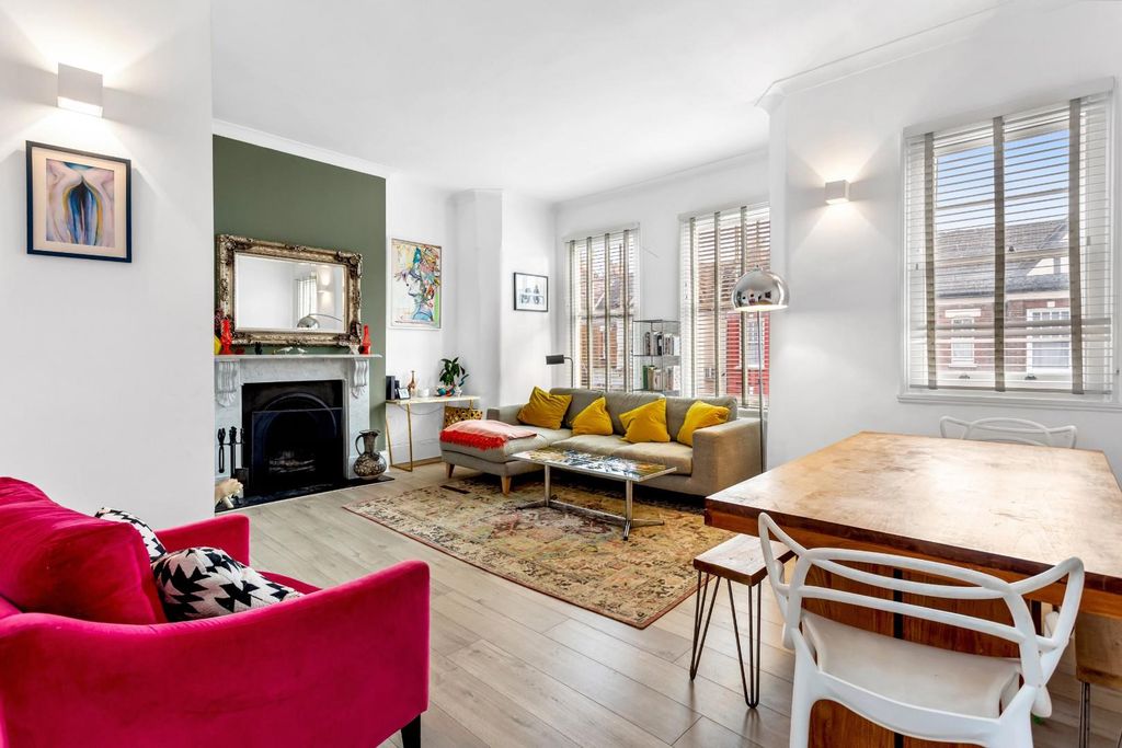 Property photo 1 of 21 Reception