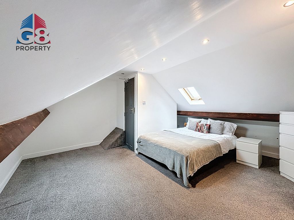 Property photo 2 of 5 Room 4