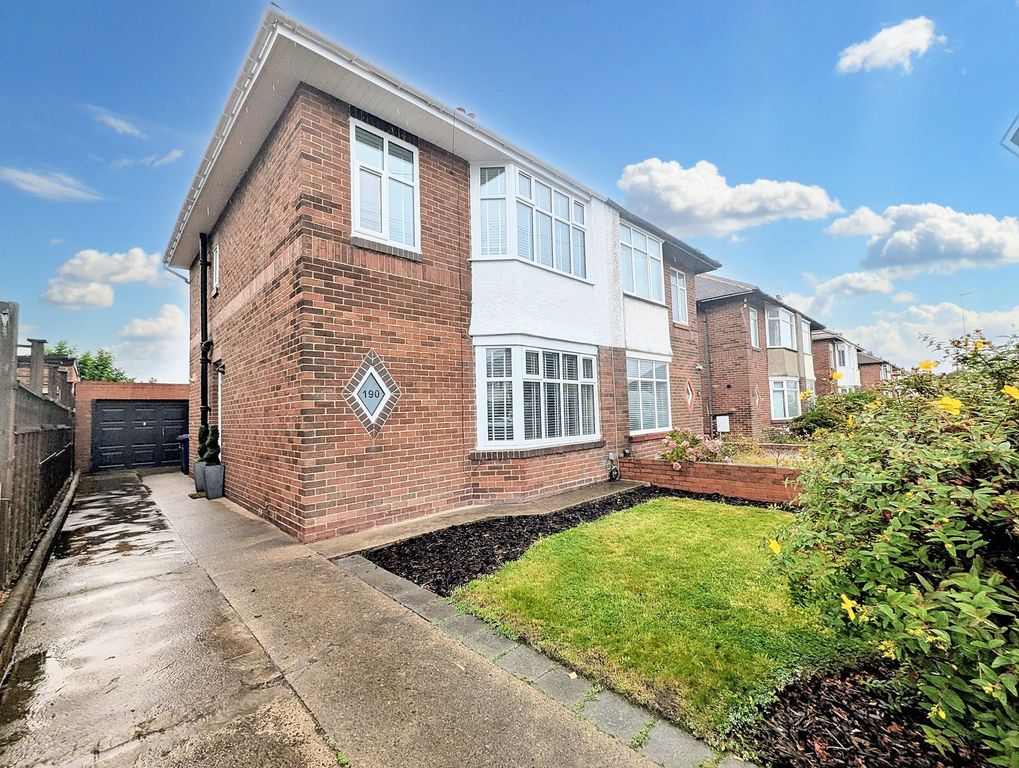 Property photo 1 of 21