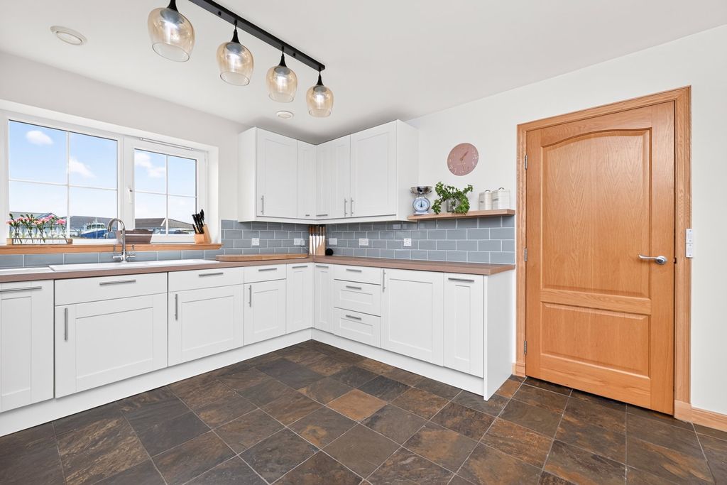 Additional image 9 of 5 bed detached house for saleGatahus, Cunningsburgh, Shetland ZE2