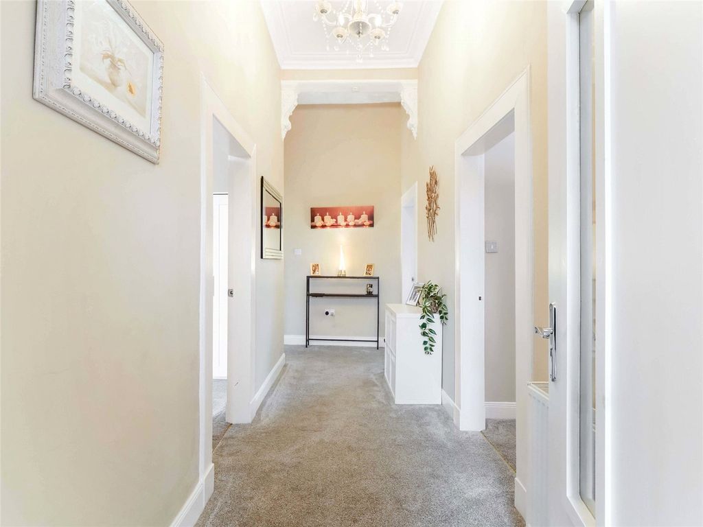 Property photo 2 of 17 Hallway