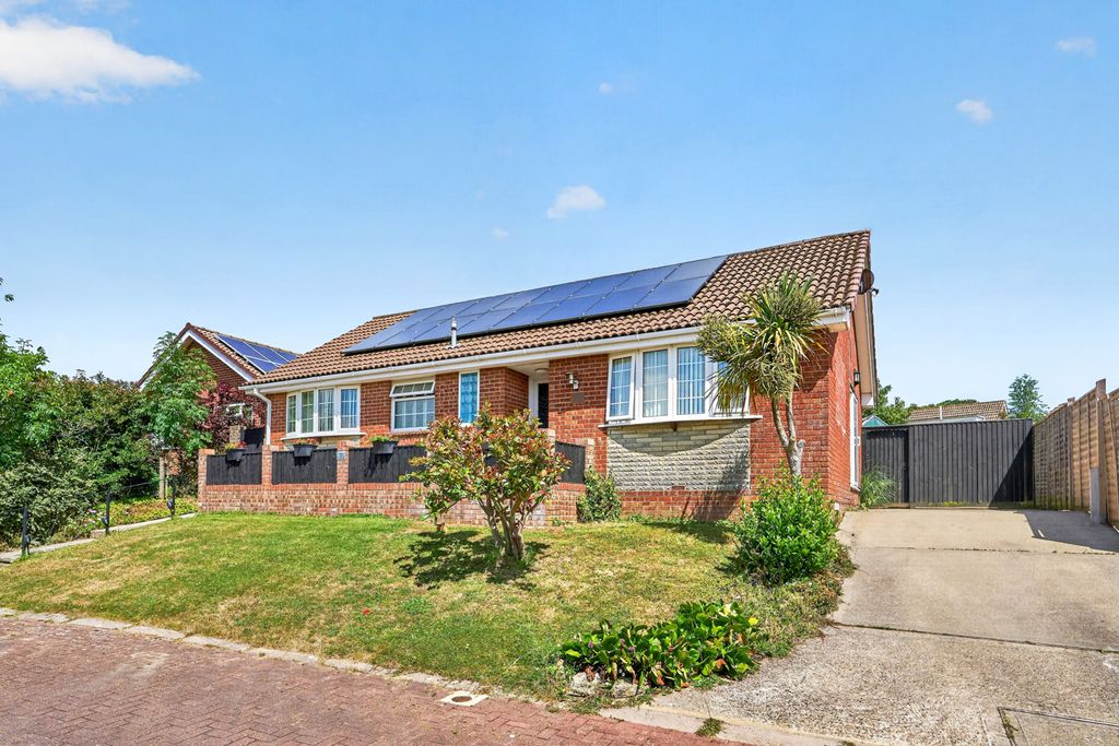 Property photo 1 of 17 Front