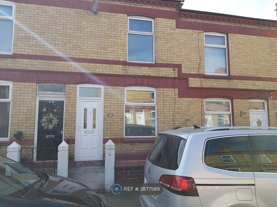 Property photo 2 of 8 Lovely 2 Bed House In Edgeley