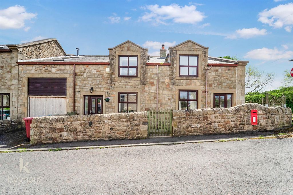 Property photo 1 of 33 Chaigley Court-34.Jpg