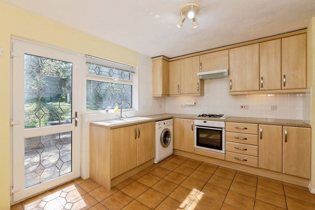 Property photo 3 of 15 Picture