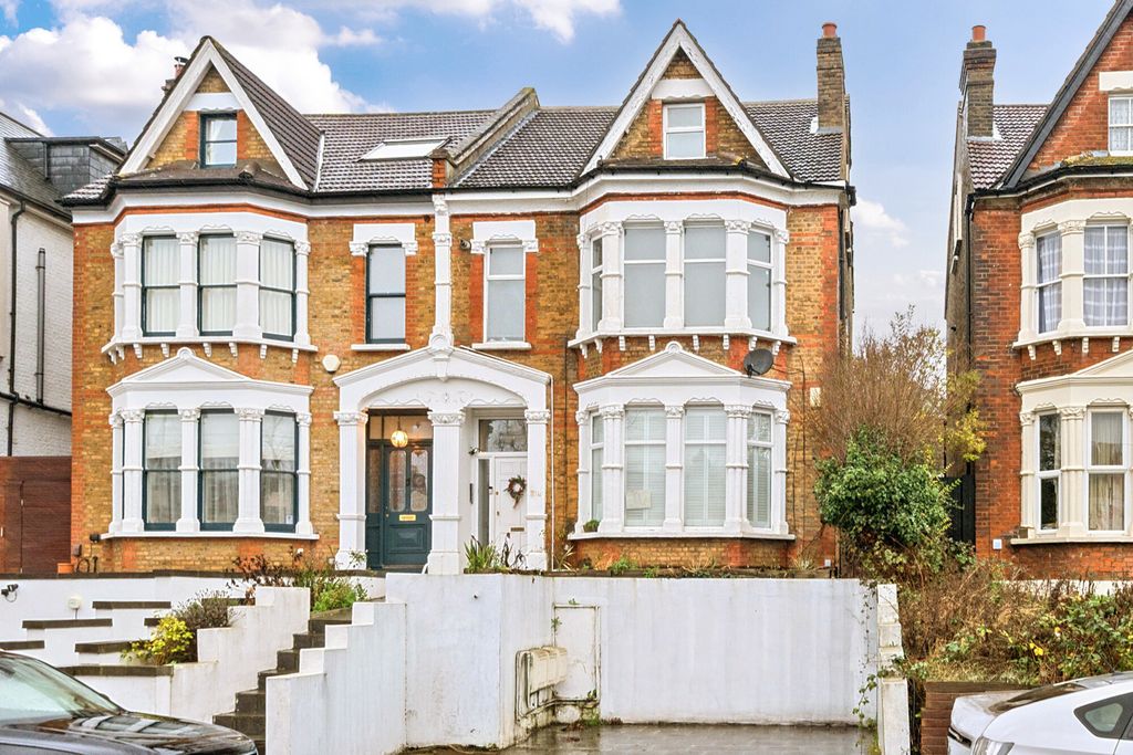 Property photo 1 of 20 External