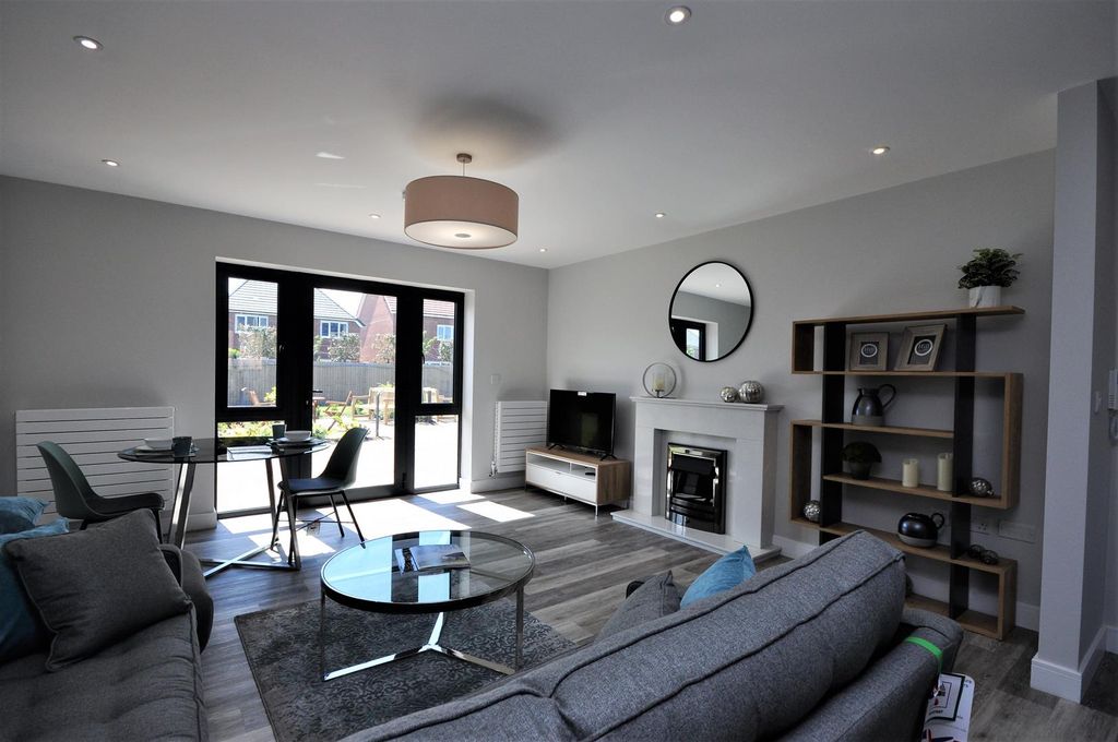 Property photo 3 of 18 Open Plan Living Area