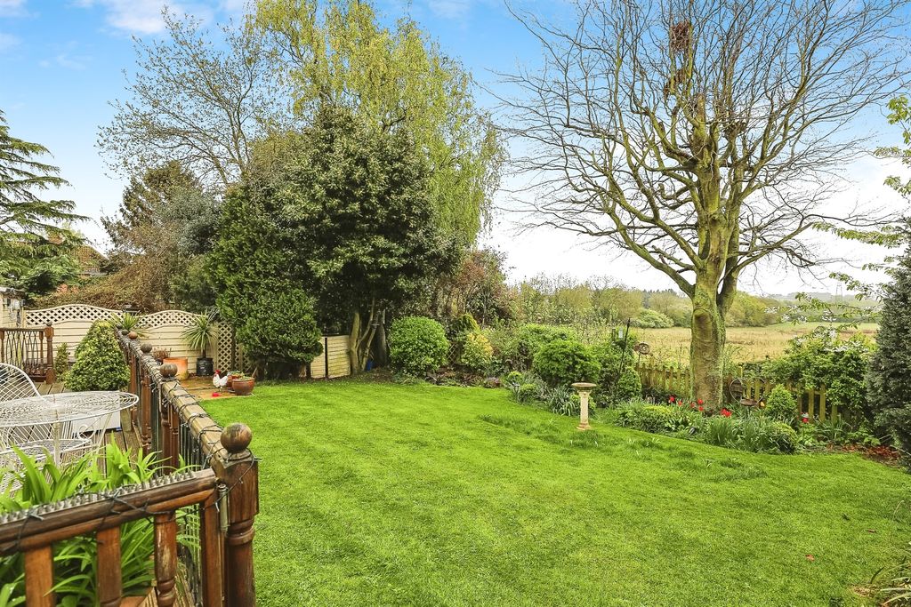 Property photo 3 of 16