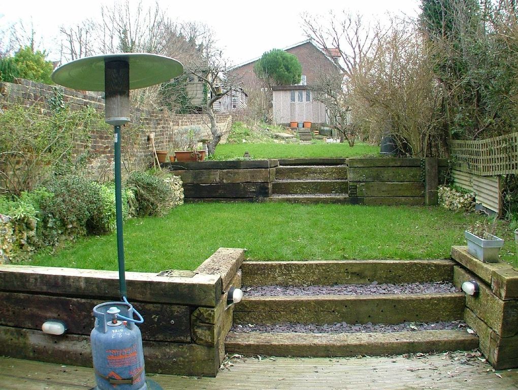 Property photo 1 of 5