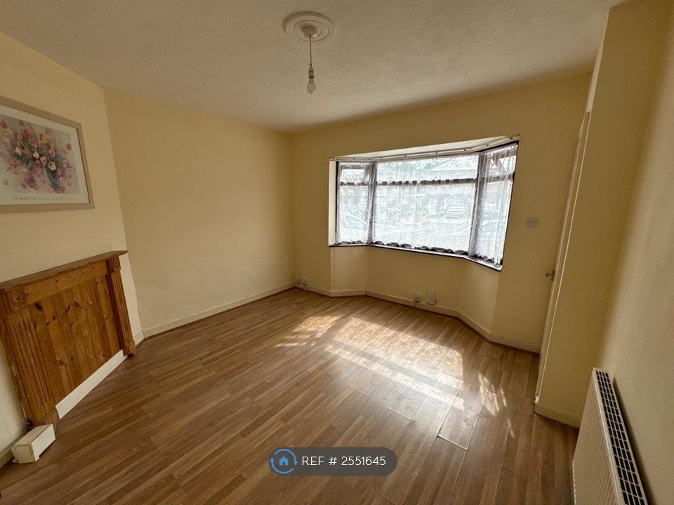 Property photo 3 of 8 Living Room