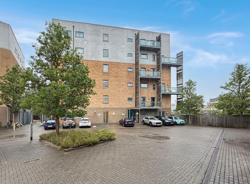 Property photo 1 of 16 1Babad8c9B4Ecaefc2E5E8A4Caa6B73Afbef2Db7