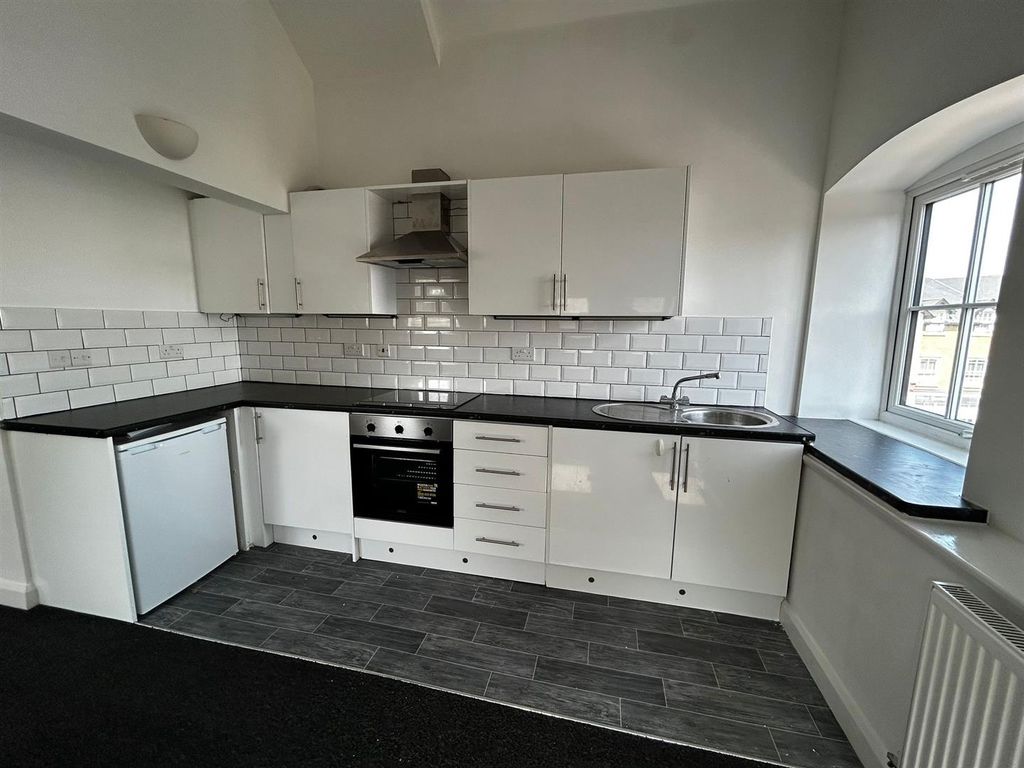 Property photo 2 of 7 13.Jpg