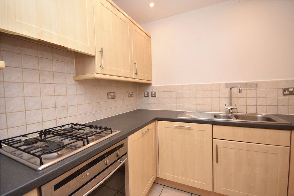 Property photo 2 of 10 Picture No. 13