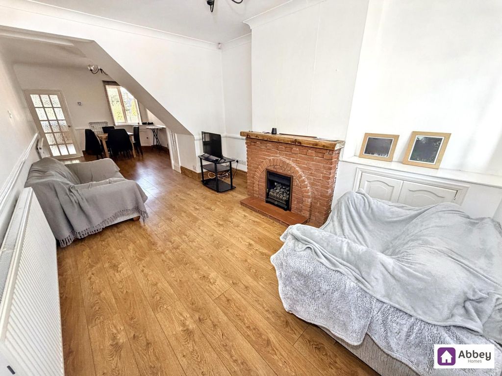 Property photo 3 of 12 Lounge/Diner