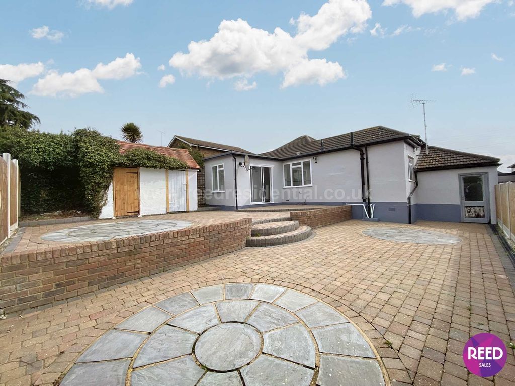 Property photo 2 of 21