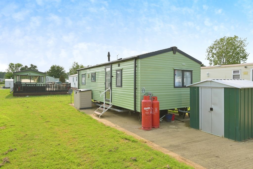 Property photo 1 of 14 Photo