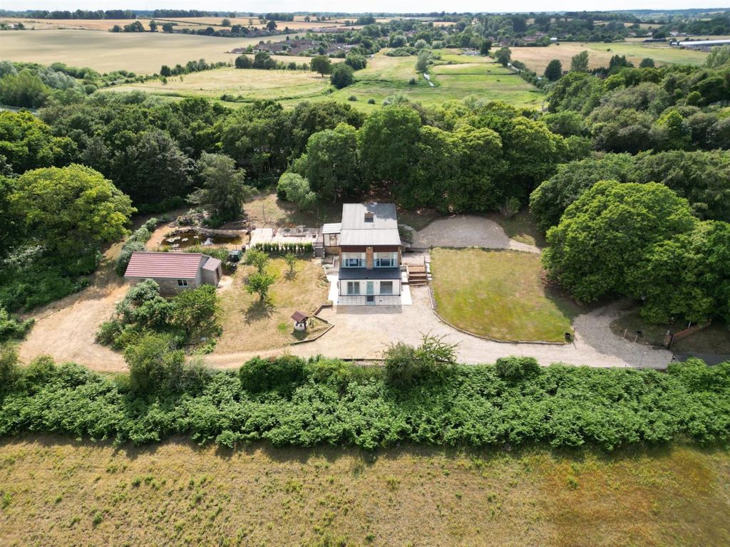 Property photo 1 of 21