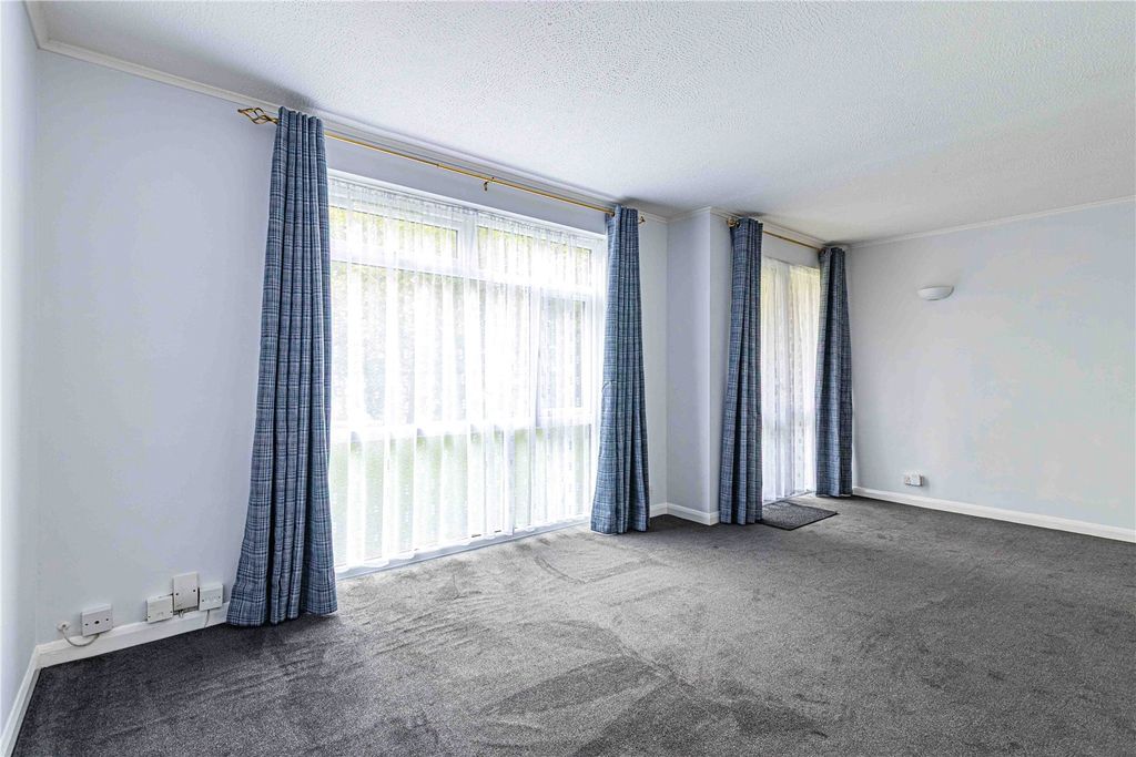 Property photo 2 of 12 Picture 2