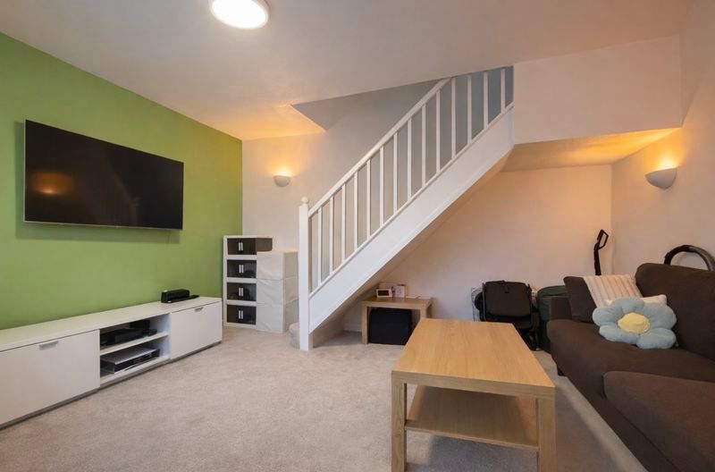 Property photo 2 of 8 Photo 10