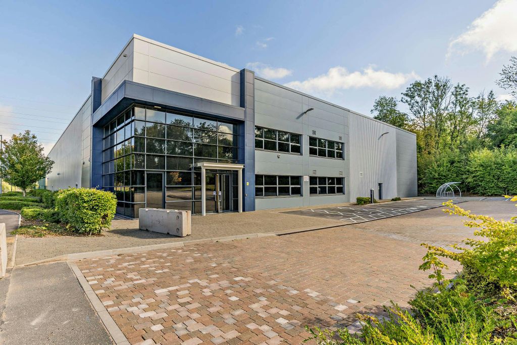 Property photo 1 of 12 8661829Exterior16800.Jpg