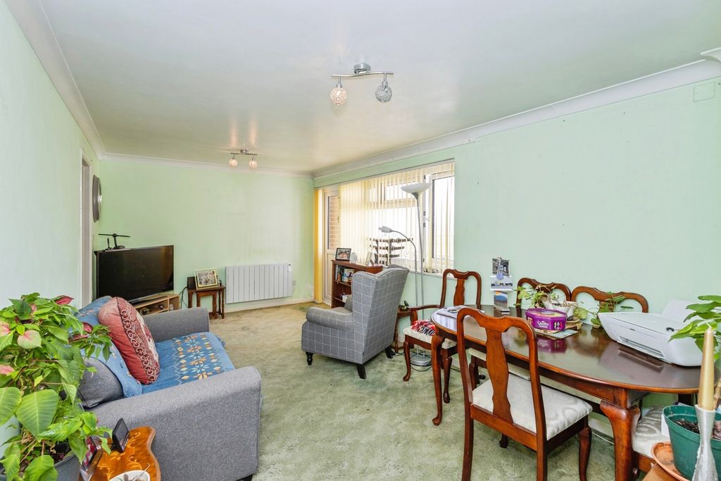 Property photo 2 of 12 Pbox-Img.Jpg