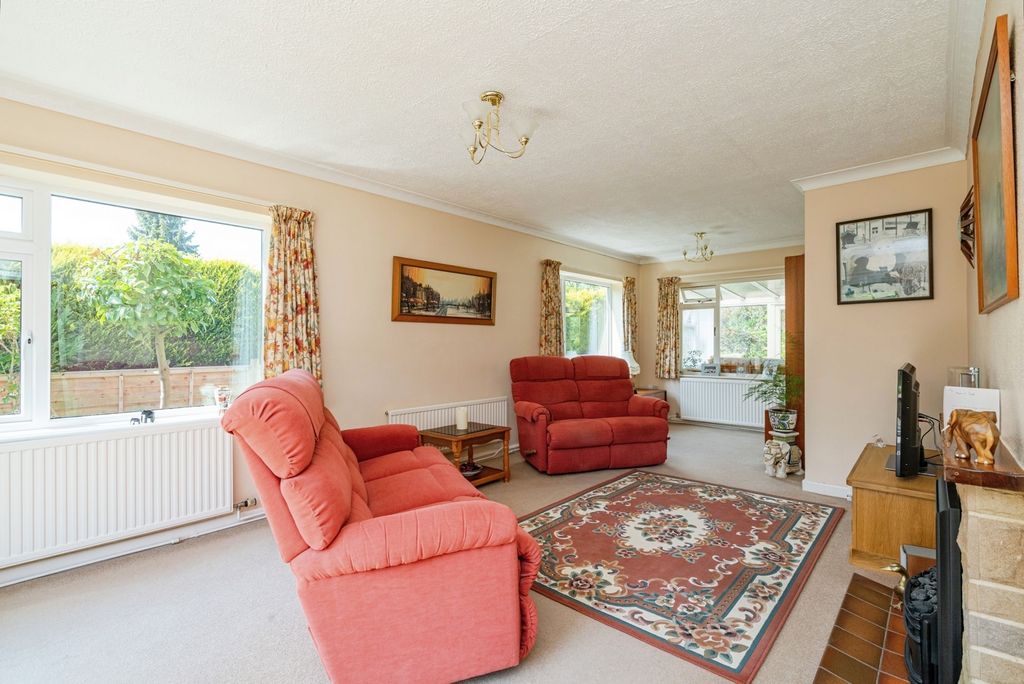 Property photo 2 of 16 Photo