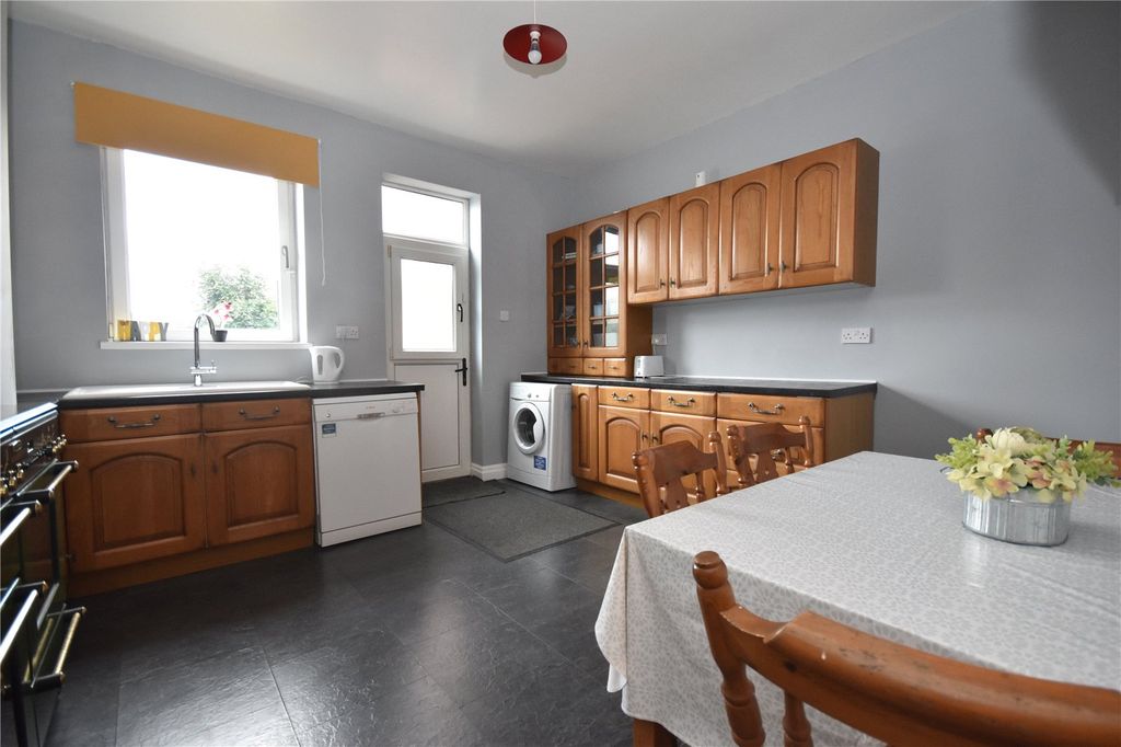 Property photo 3 of 15 Picture No. 31