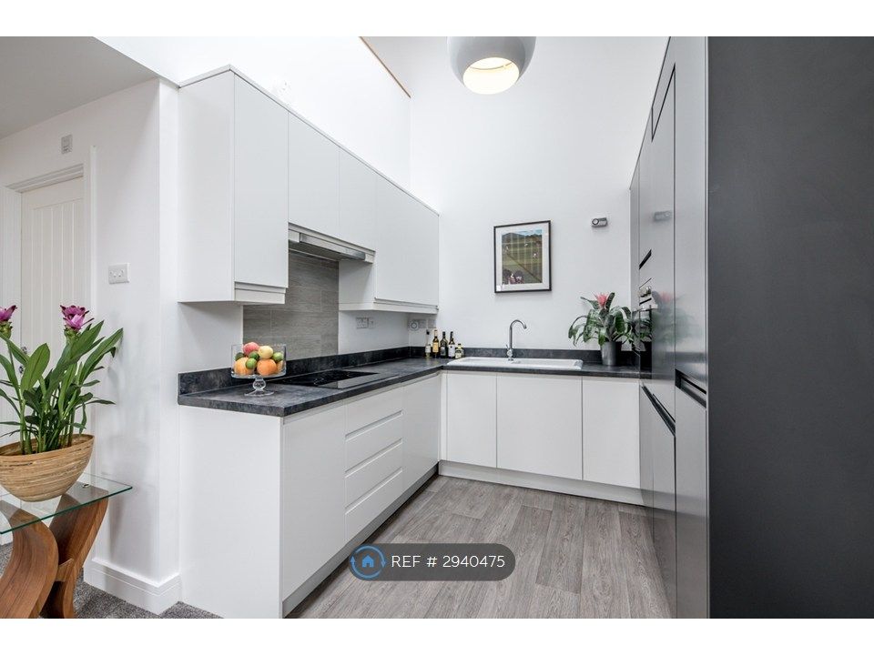 Property photo 2 of 13 Kitchen