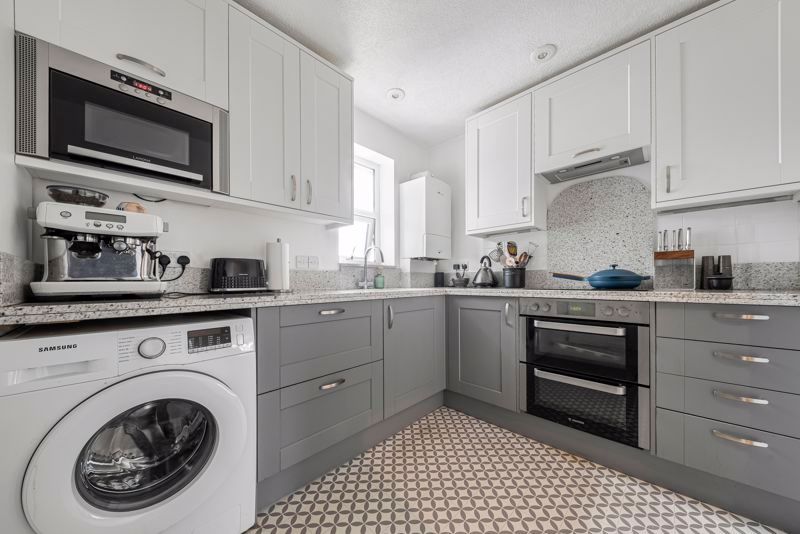 Property photo 3 of 20 Kitchen