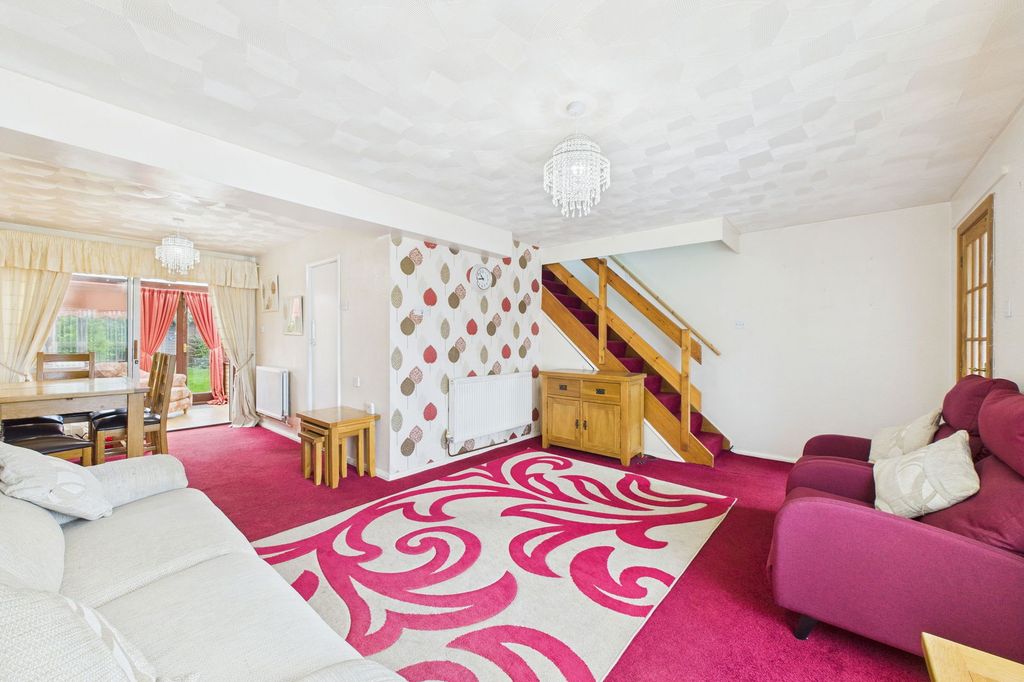 Property photo 2 of 18