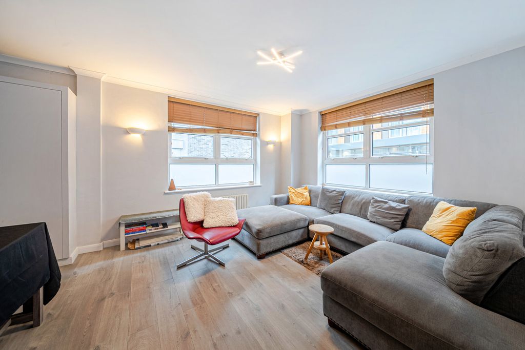 Property photo 2 of 14 1535185-11-1A13F3...