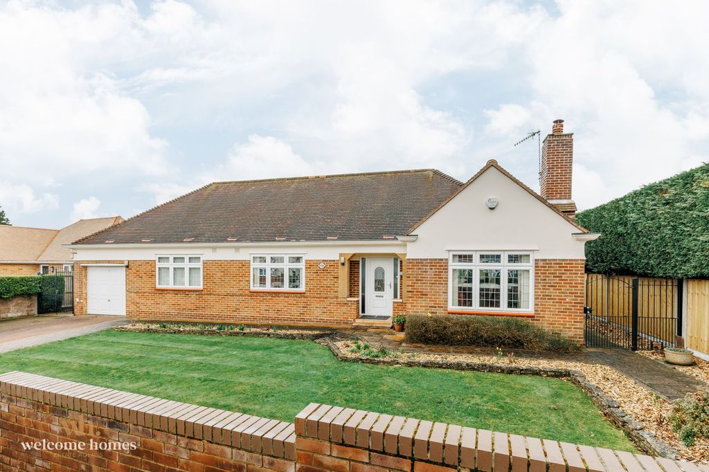 Property photo 1 of 20