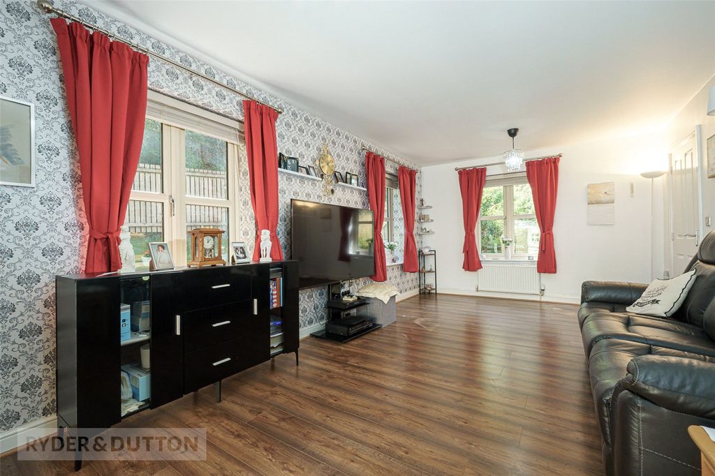 Property photo 3 of 24 Living Room