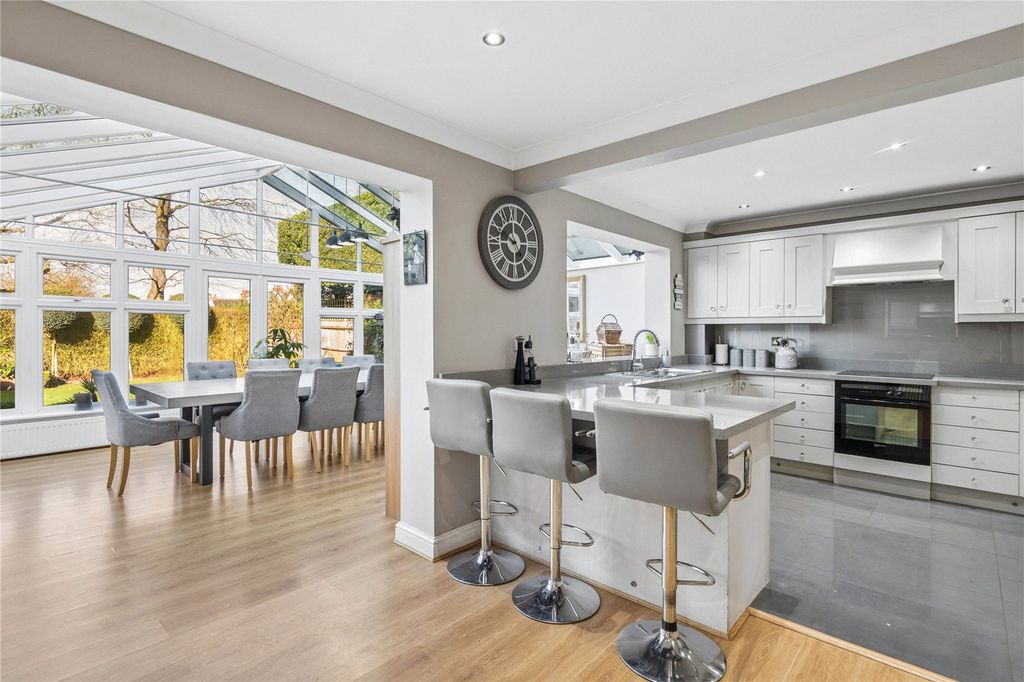 Property photo 2 of 20 Kitchen