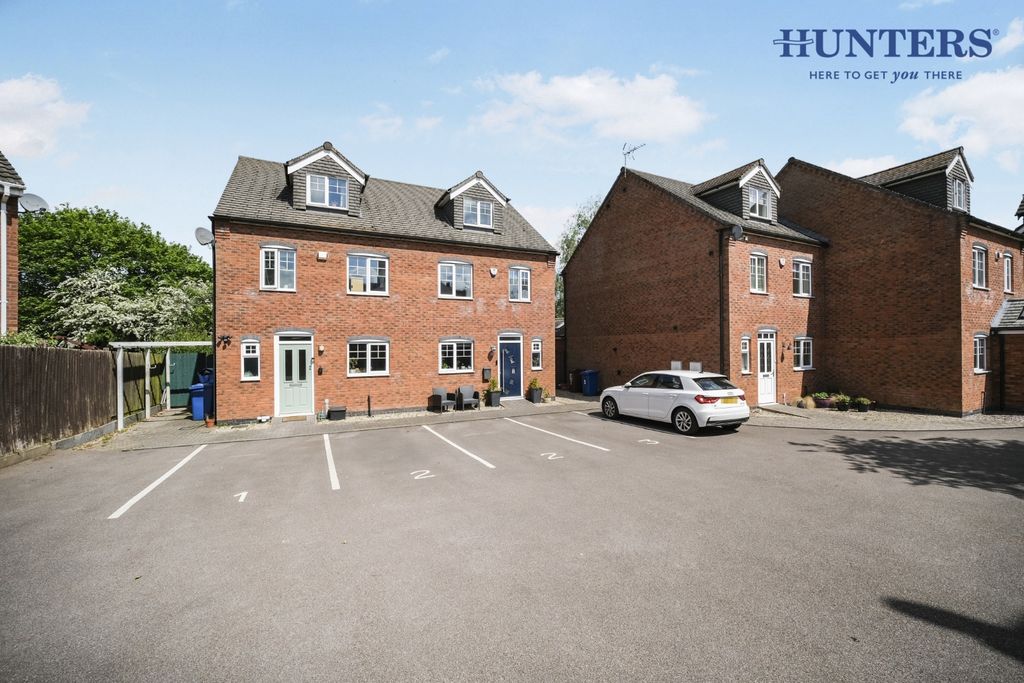 Property photo 1 of 19 Pbox-Img.Jpg