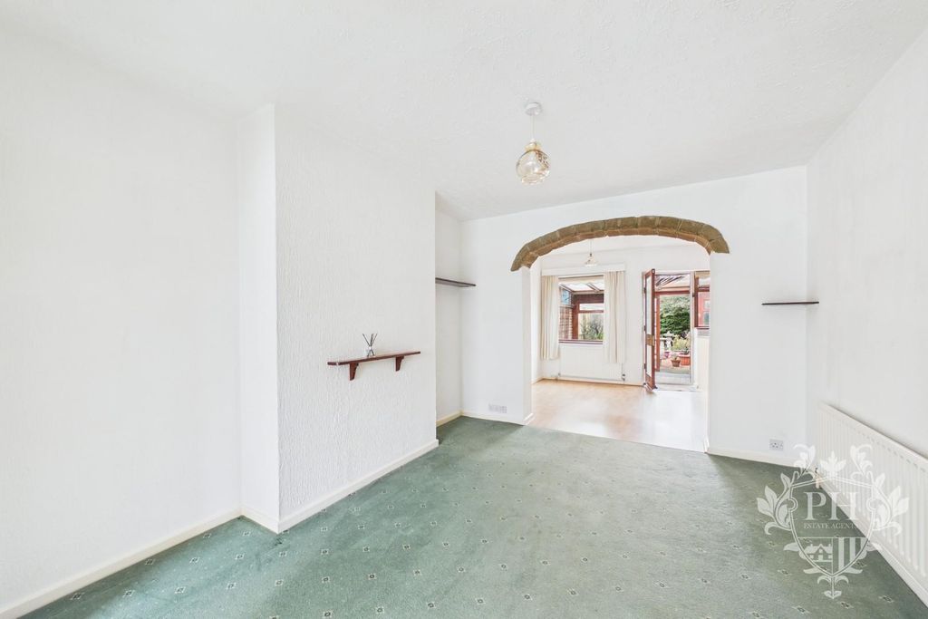 Property photo 3 of 18 Cam02002G0-Pr0278-Still009.Jpg