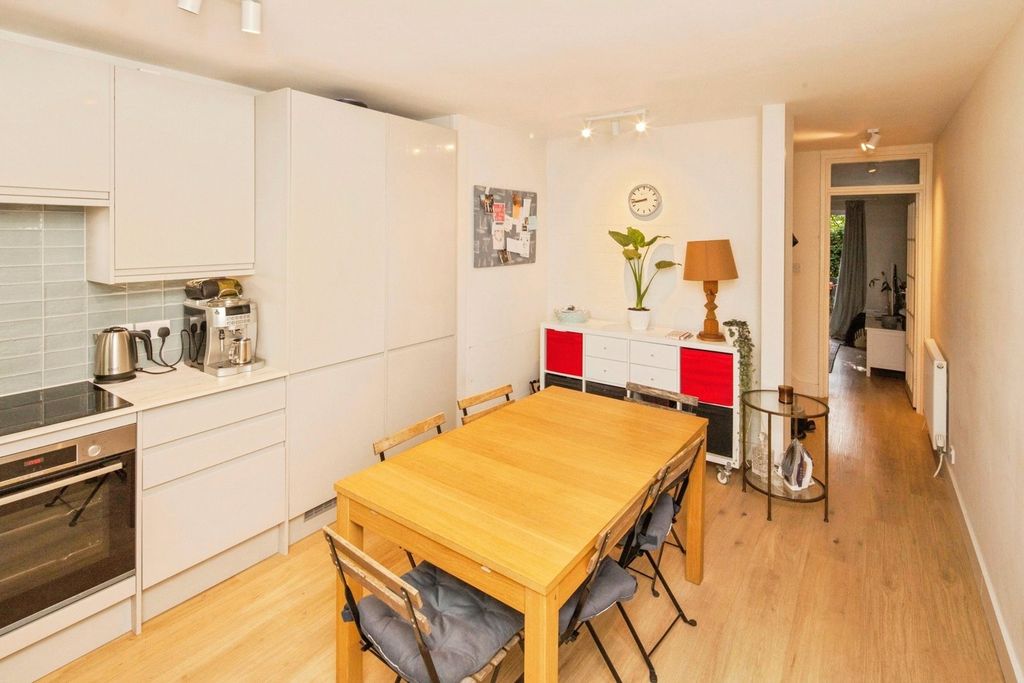 Property photo 3 of 17 Photo